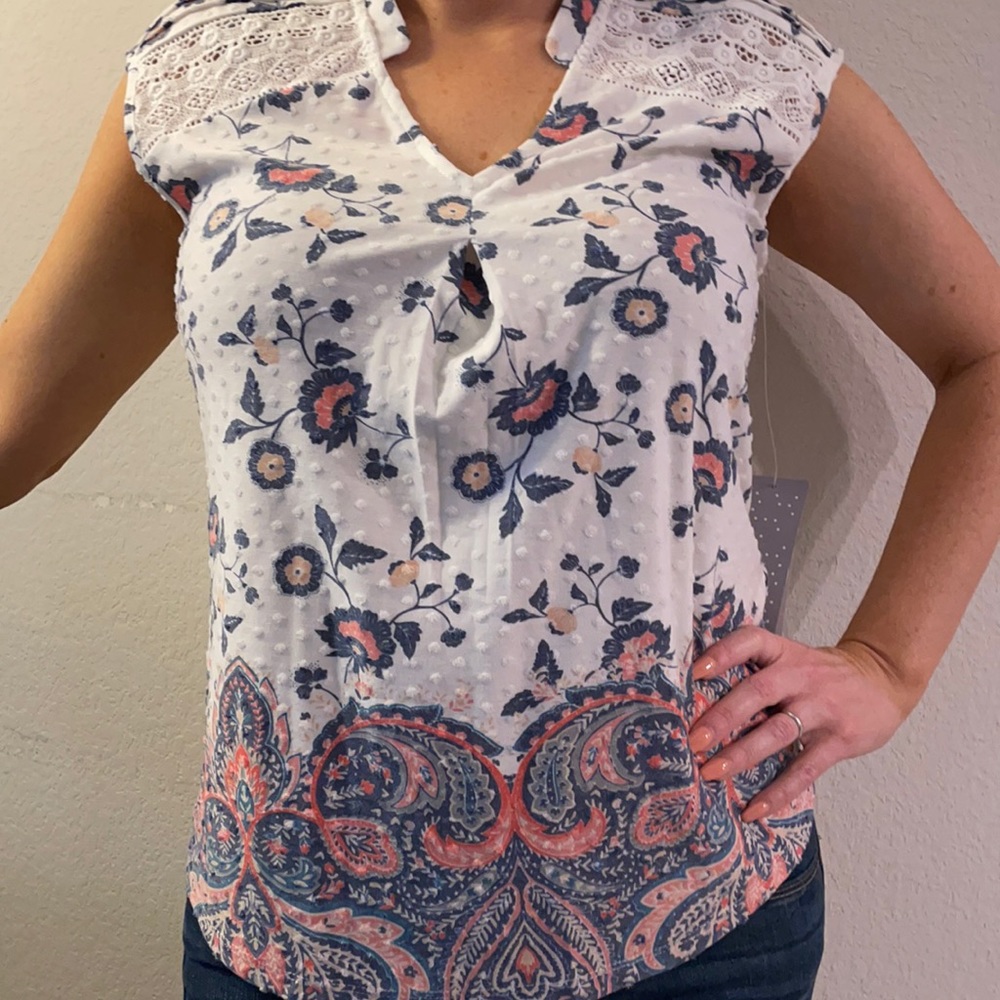 Cute floral top